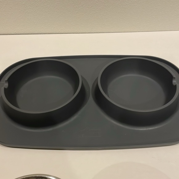 Gorilla Grip Pet bowls - Picture 3 of 4